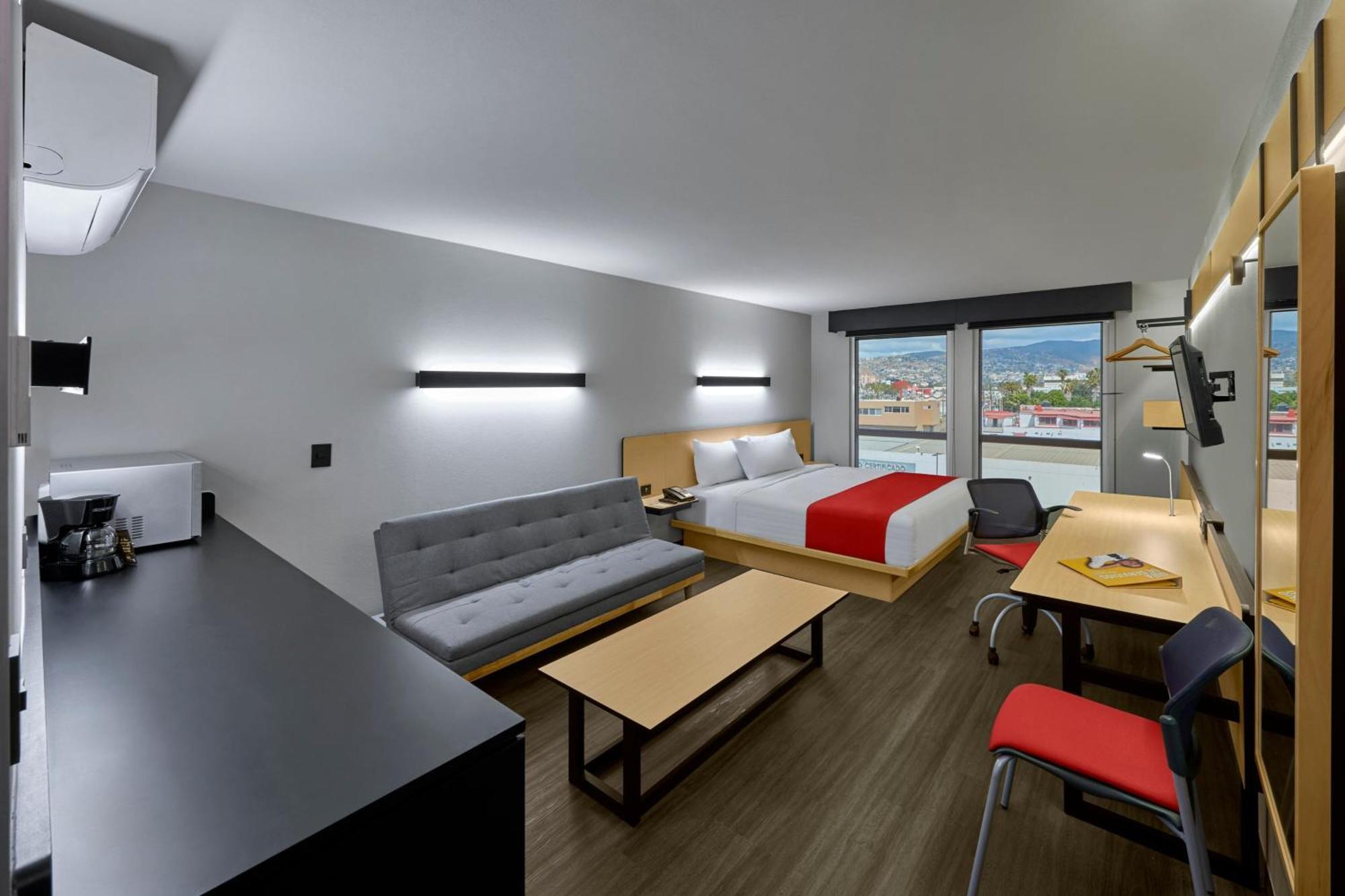 City Express By Marriott Ciudad Victoria Exterior photo